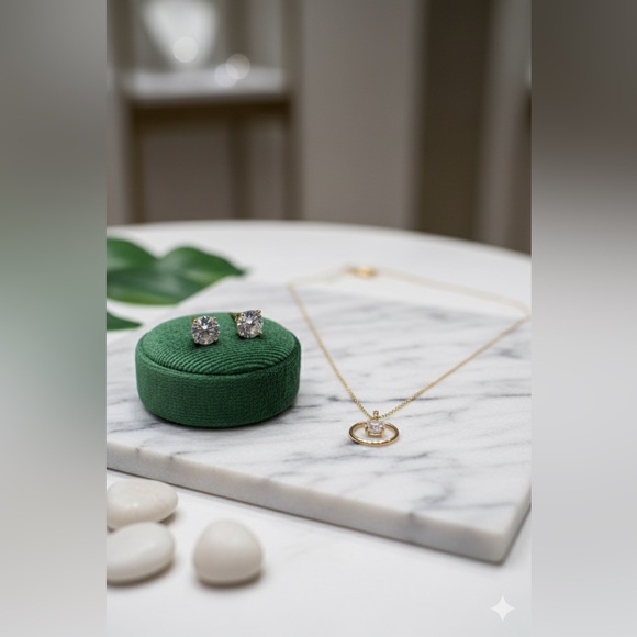 Swarovski Gold  Necklace and Earrings - Picture 1 of 6